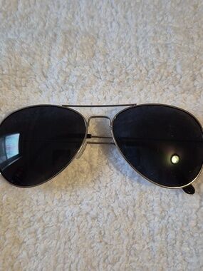 Black Aviator Sunglasses with Gold Frame